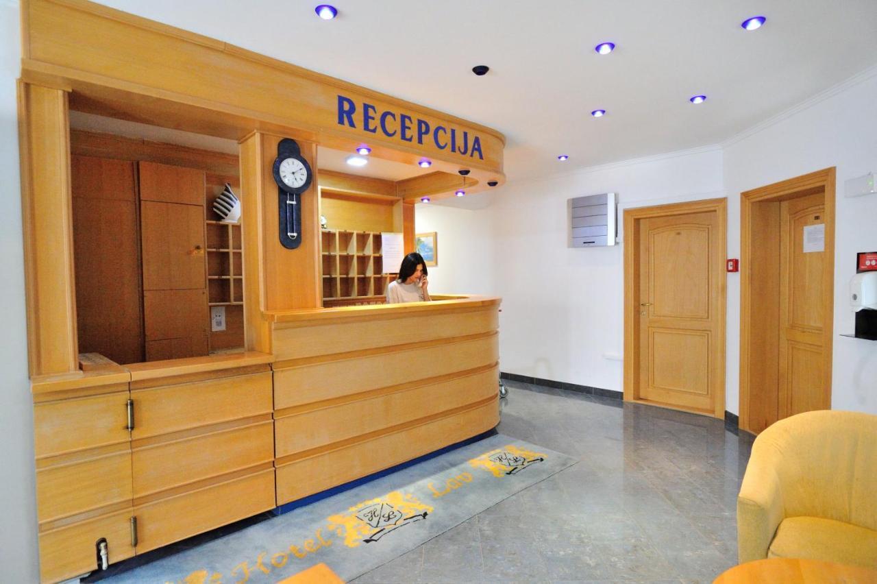 נאום Hotel Lav מראה חיצוני תמונה